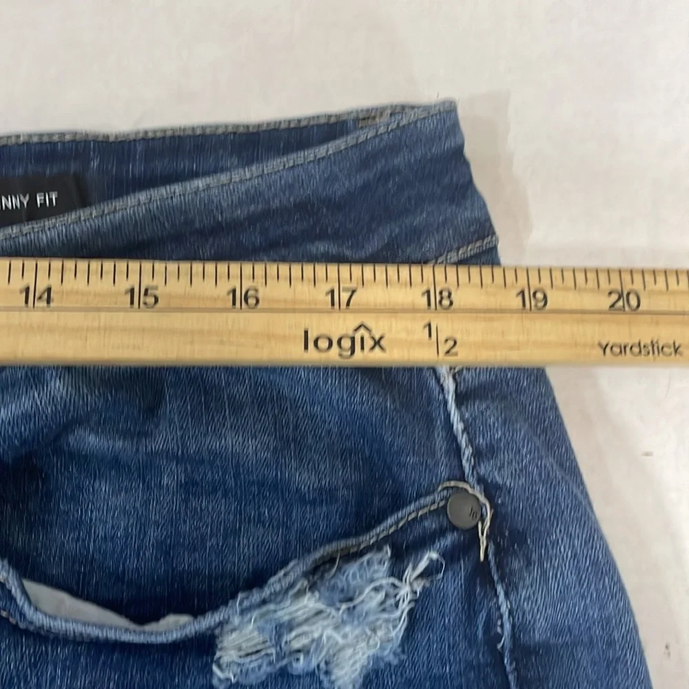 Judy Blue High Rise Destroyed Skinny Fit Denim Blue Jeans Sz 14W JB82172 Stretch
